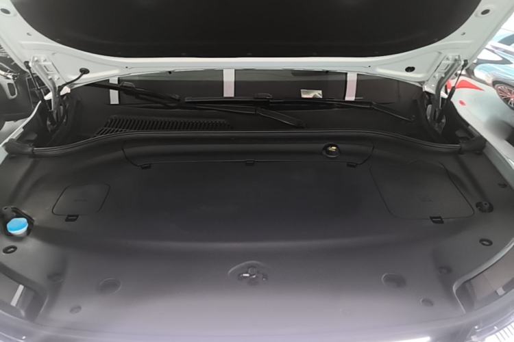 Used Leapmotor C11 2026 All-Electric 640 LiDAR Prestige Edition Engine Bay