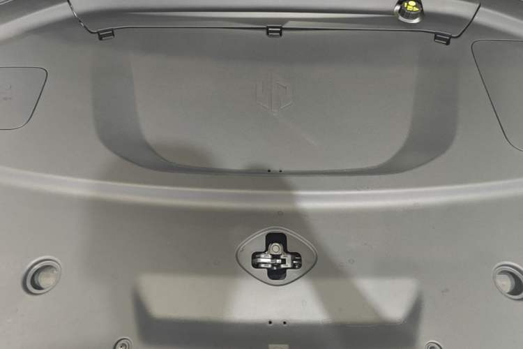 Used Leapmotor C11 2026 All-Electric 640 LiDAR Prestige Edition Engine Bay