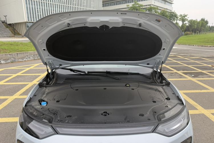 Used Leapmotor C11 2026 All-Electric 640 LiDAR Prestige Edition Engine Bay