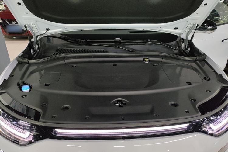 Used Leapmotor C11 2026 All-Electric 640 LiDAR Prestige Edition Engine Bay