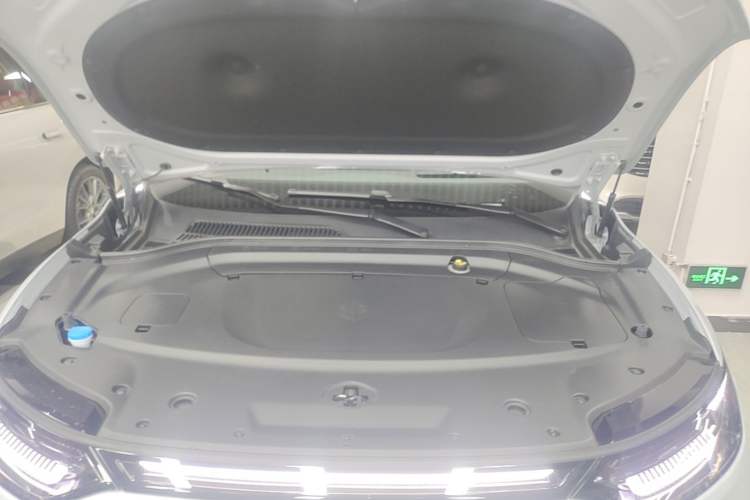 Used Leapmotor C11 2026 All-Electric 640 LiDAR Prestige Edition Engine Bay