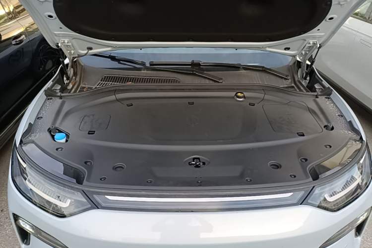 Used Leapmotor C11 2026 All-Electric 640 LiDAR Prestige Edition Engine Bay