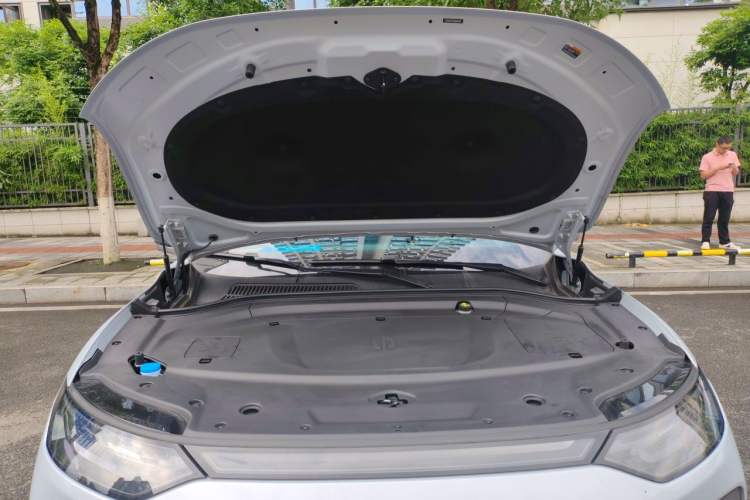 Used Leapmotor C11 2026 All-Electric 640 LiDAR Prestige Edition Engine Bay