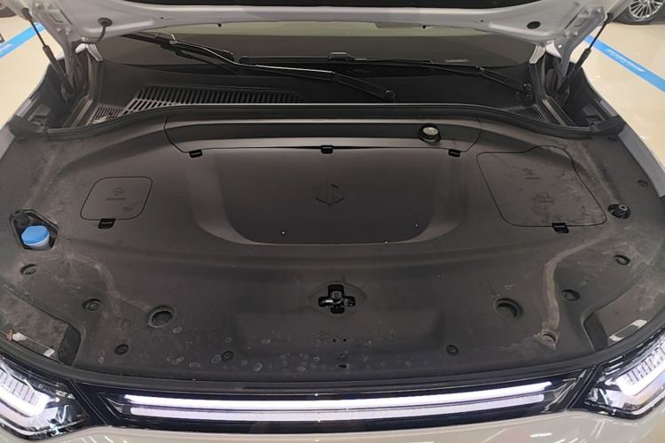 Used Leapmotor C11 2026 All-Electric 640 LiDAR Prestige Edition Engine Bay