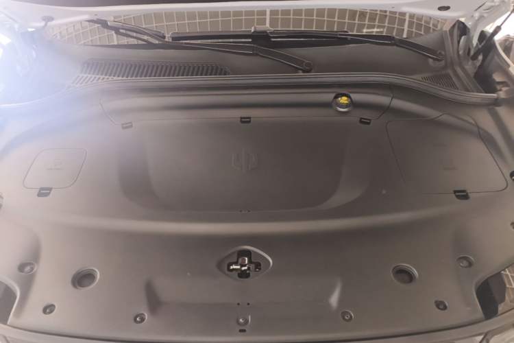 Used Leapmotor C11 2026 All-Electric 640 LiDAR Prestige Edition Engine Bay