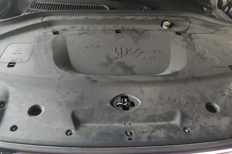 Used Leapmotor C11 2026 All-Electric 640 LiDAR Prestige Edition Engine Bay