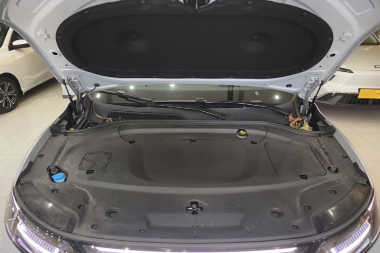 Used Leapmotor C11 2026 All-Electric 640 LiDAR Prestige Edition Engine Bay