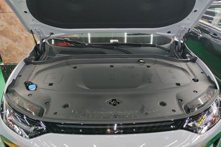 Used Leapmotor C11 2026 All-Electric 640 LiDAR Prestige Edition Engine Bay