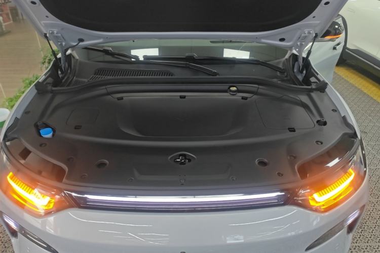 Used Leapmotor C11 2026 All-Electric 640 LiDAR Prestige Edition Engine Bay