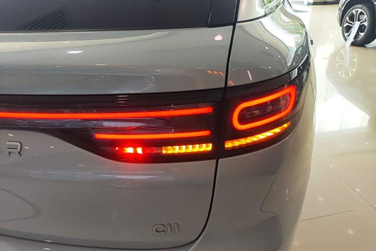 Used Leapmotor C11 2026 All-Electric 640 LiDAR Prestige Edition Exterior 3