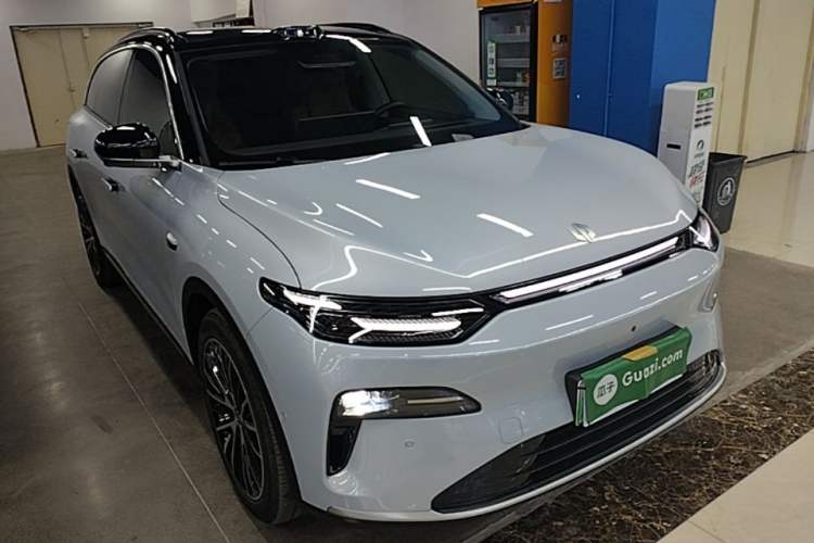 Used Leapmotor C11 2026 All-Electric 640 LiDAR Prestige Edition Front Right 45 Deg
