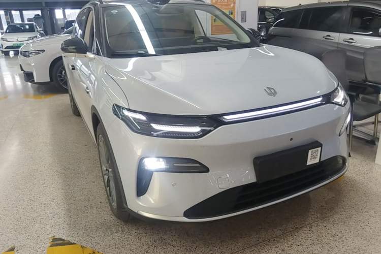 Used Leapmotor C11 2026 All-Electric 640 LiDAR Edition Front Right 45 Deg