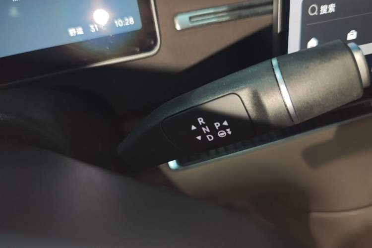 Used Leapmotor C11 2026 All-Electric 640 LiDAR Prestige Edition Gear Lever