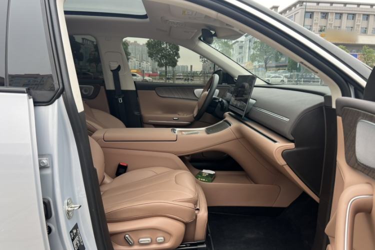 Used Leapmotor C11 2026 All-Electric 640 LiDAR Prestige Edition Interior 11