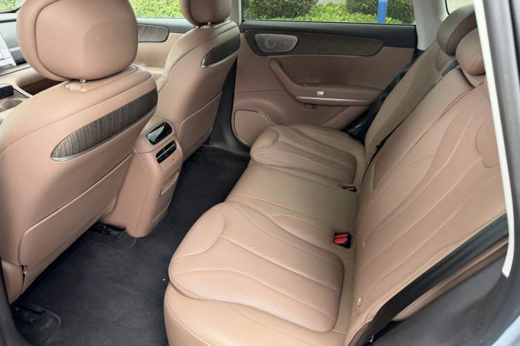 Used Leapmotor C11 2026 All-Electric 640 LiDAR Prestige Edition Interior 11