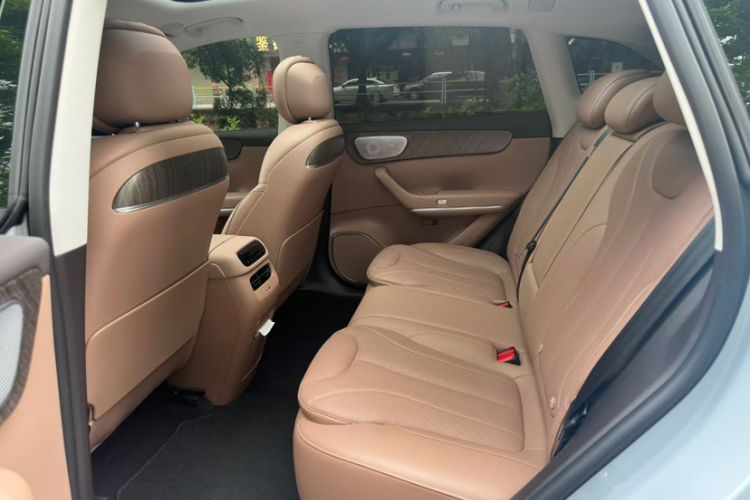 Used Leapmotor C11 2026 All-Electric 640 LiDAR Prestige Edition Interior 2