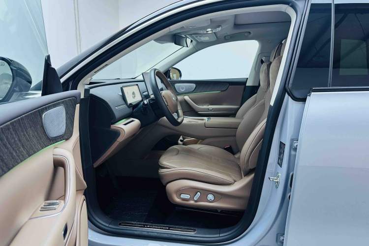 Used Leapmotor C11 2026 All-Electric 640 LiDAR Prestige Edition Interior 3