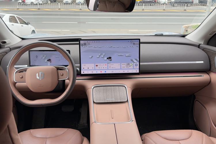Used Leapmotor C11 2026 All-Electric 640 LiDAR Prestige Edition Interior 4