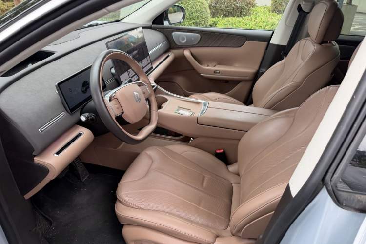 Used Leapmotor C11 2026 All-Electric 640 LiDAR Prestige Edition Interior 5
