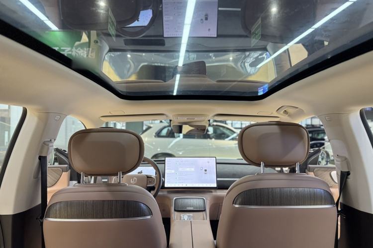 Used Leapmotor C11 2026 All-Electric 640 LiDAR Prestige Edition Interior 6