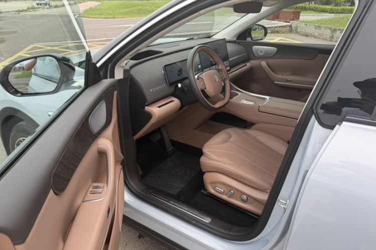 Used Leapmotor C11 2026 All-Electric 640 LiDAR Prestige Edition Interior 6