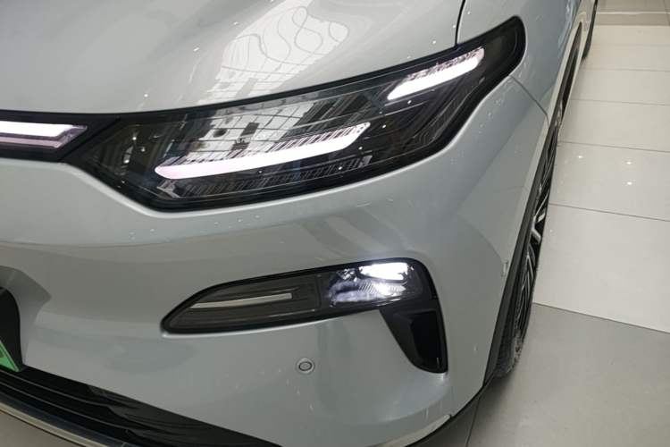 Used Leapmotor C11 2026 All-Electric 640 LiDAR Prestige Edition Left Front Headlight