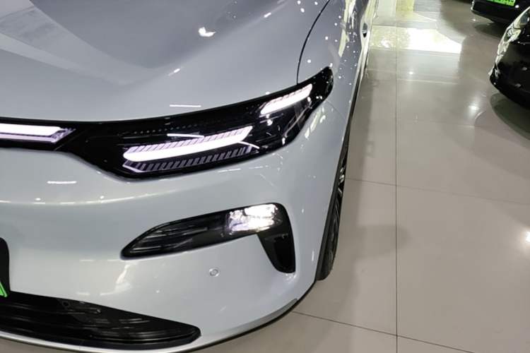 Used Leapmotor C11 2026 All-Electric 640 LiDAR Prestige Edition Left Front Headlight