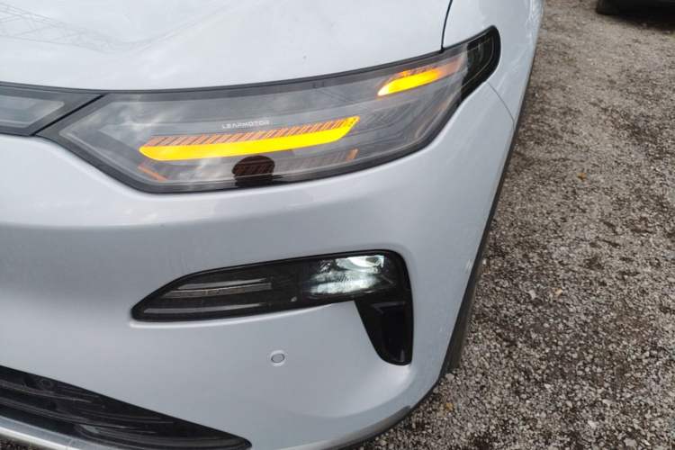 Used Leapmotor C11 2026 All-Electric 640 LiDAR Prestige Edition Left Front Headlight