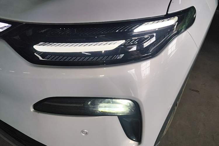 Used Leapmotor C11 2026 All-Electric 640 LiDAR Prestige Edition Left Front Headlight