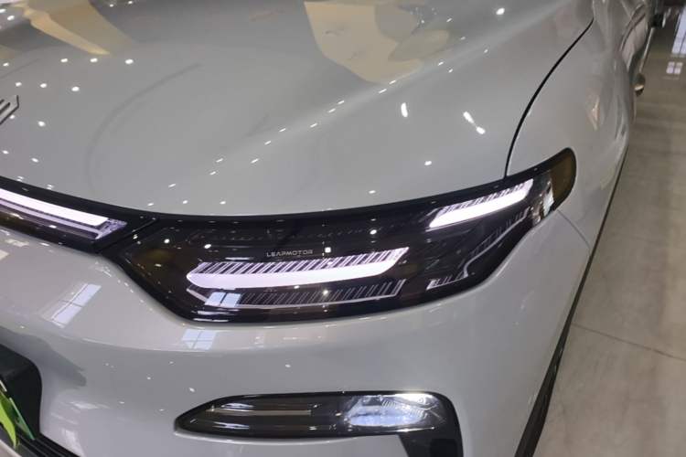 Used Leapmotor C11 2026 All-Electric 640 LiDAR Prestige Edition Left Front Headlight