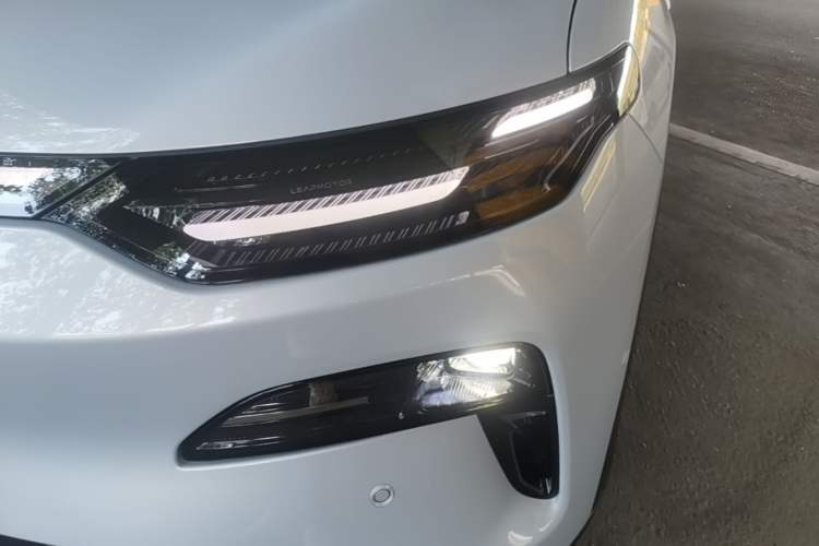 Used Leapmotor C11 2026 All-Electric 640 LiDAR Prestige Edition Left Front Headlight