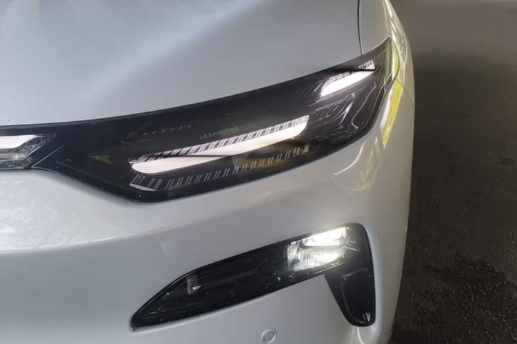 Used Leapmotor C11 2026 All-Electric 640 LiDAR Prestige Edition Left Front Headlight