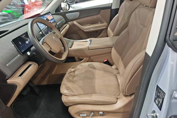 Used Leapmotor C11 2026 All-Electric 640 LiDAR Prestige Edition Left Front Seat