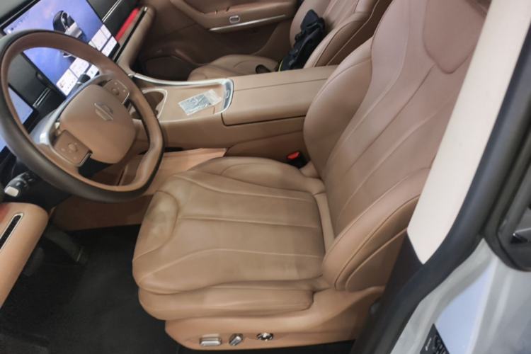 Used Leapmotor C11 2026 All-Electric 640 LiDAR Prestige Edition Left Front Seat