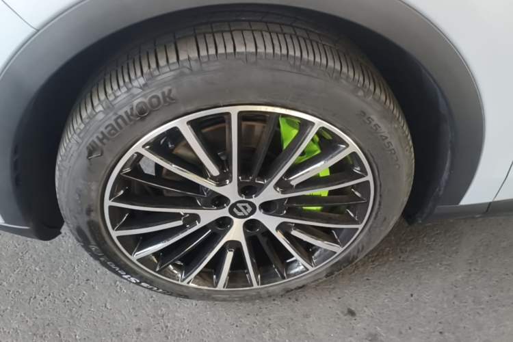 Used Leapmotor C11 2026 All-Electric 640 LiDAR Prestige Edition Left Front Wheel Hub