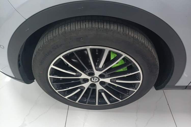 Used Leapmotor C11 2026 All-Electric 640 LiDAR Prestige Edition Left Front Wheel Hub