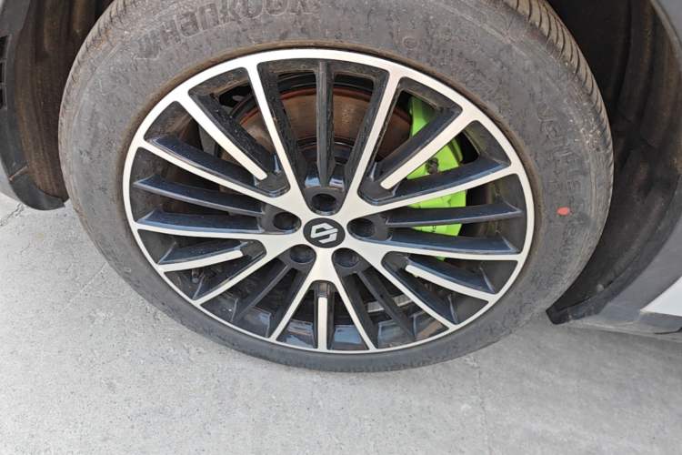 Used Leapmotor C11 2026 All-Electric 640 LiDAR Prestige Edition Left Front Wheel Hub