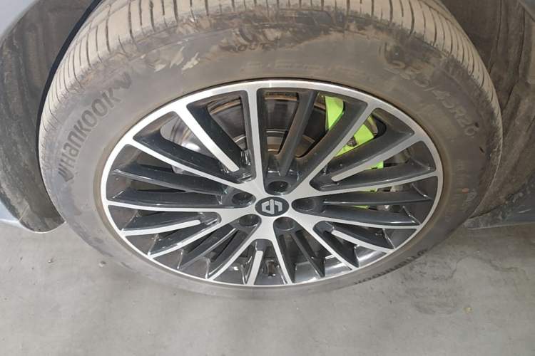 Used Leapmotor C11 2026 All-Electric 640 LiDAR Prestige Edition Left Front Wheel Hub