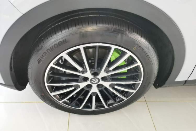 Used Leapmotor C11 2026 All-Electric 640 LiDAR Prestige Edition Left Front Wheel Hub