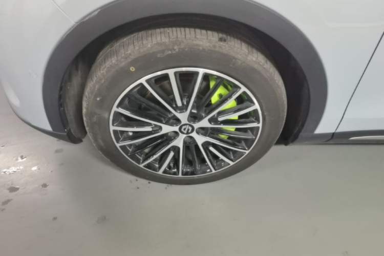 Used Leapmotor C11 2026 All-Electric 640 LiDAR Prestige Edition Left Front Wheel Hub