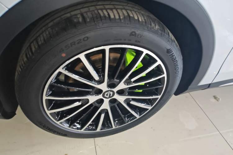 Used Leapmotor C11 2026 All-Electric 640 LiDAR Prestige Edition Left Front Wheel Hub