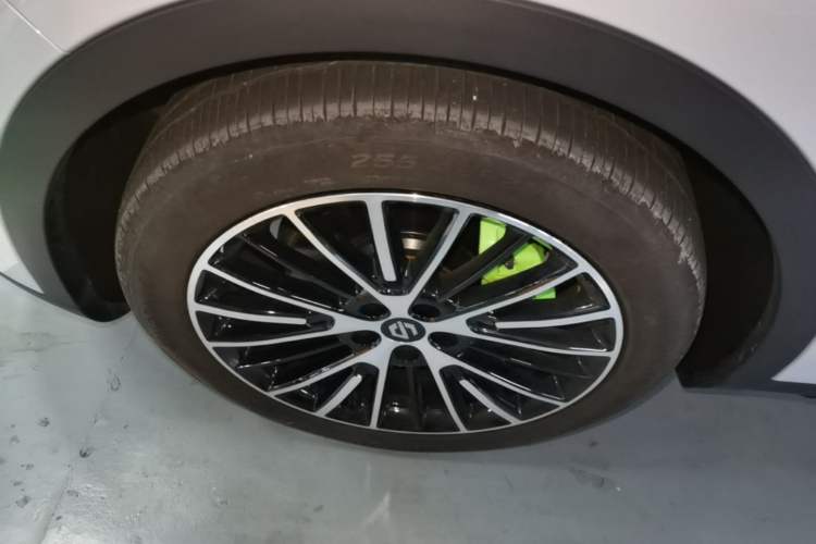 Used Leapmotor C11 2026 All-Electric 640 LiDAR Prestige Edition Left Front Wheel Hub