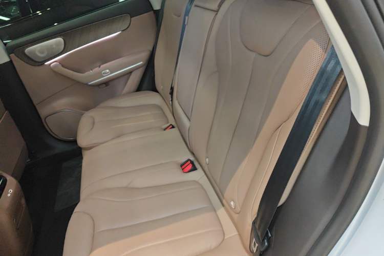 Used Leapmotor C11 2026 All-Electric 640 LiDAR Prestige Edition Left Rear Seat