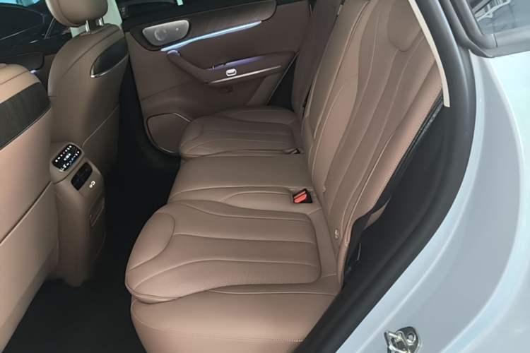 Used Leapmotor C11 2026 All-Electric 640 LiDAR Prestige Edition Left Rear Seat