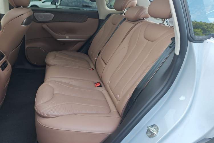 Used Leapmotor C11 2026 All-Electric 640 LiDAR Prestige Edition Left Rear Seat