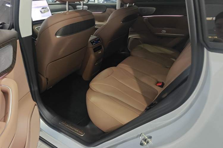 Used Leapmotor C11 2026 All-Electric 640 LiDAR Prestige Edition Left Rear Seat