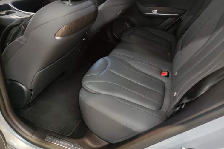 Used Leapmotor C11 2026 All-Electric 640 LiDAR Prestige Edition Left Rear Seat