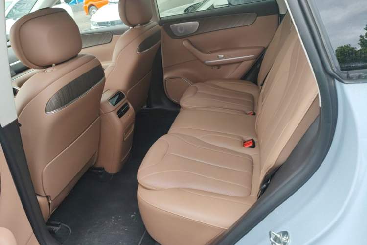 Used Leapmotor C11 2026 All-Electric 640 LiDAR Prestige Edition Left Rear Seat