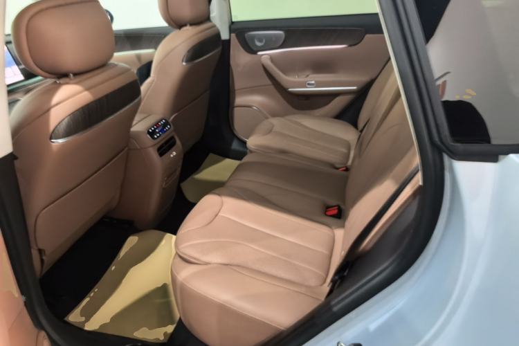 Used Leapmotor C11 2026 All-Electric 640 LiDAR Prestige Edition Left Rear Seat