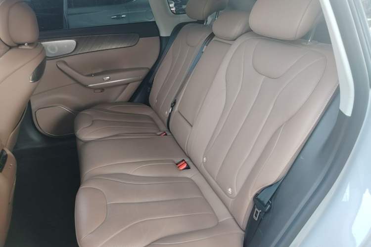 Used Leapmotor C11 2026 All-Electric 640 LiDAR Prestige Edition Left Rear Seat